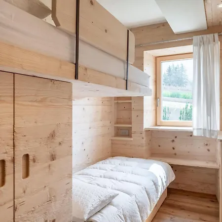 Daire Brand New Large 4 Bedroom In Great Location Cortina dʼAmpezzo
