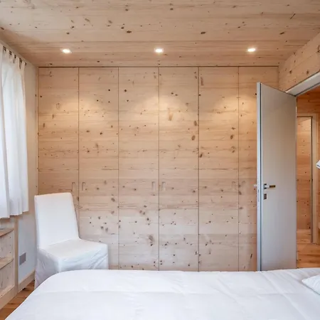 Brand New Large 4 Bedroom In Great Location Cortina dʼAmpezzo