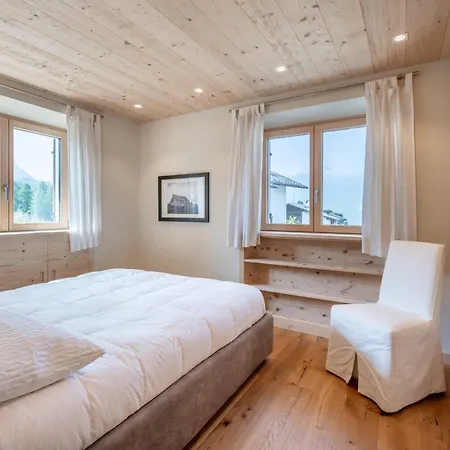 Lejlighed Brand New Large 4 Bedroom In Great Location *